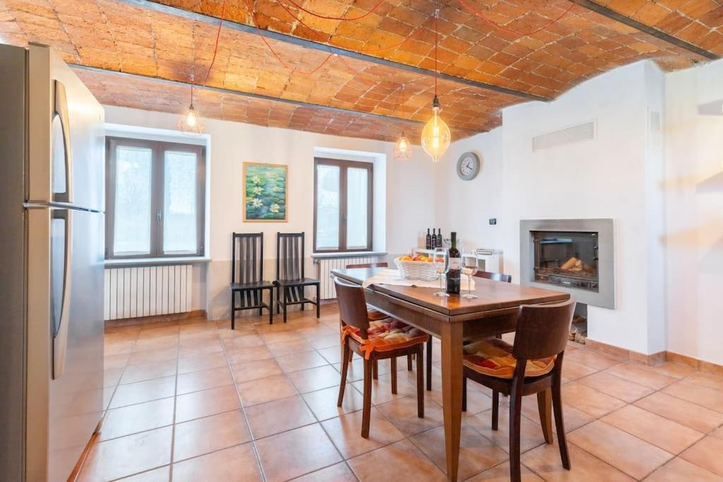 Cascina Abbona - Cascina Storica A 15 Min. Da Alba Villa Canove ภายนอก รูปภาพ